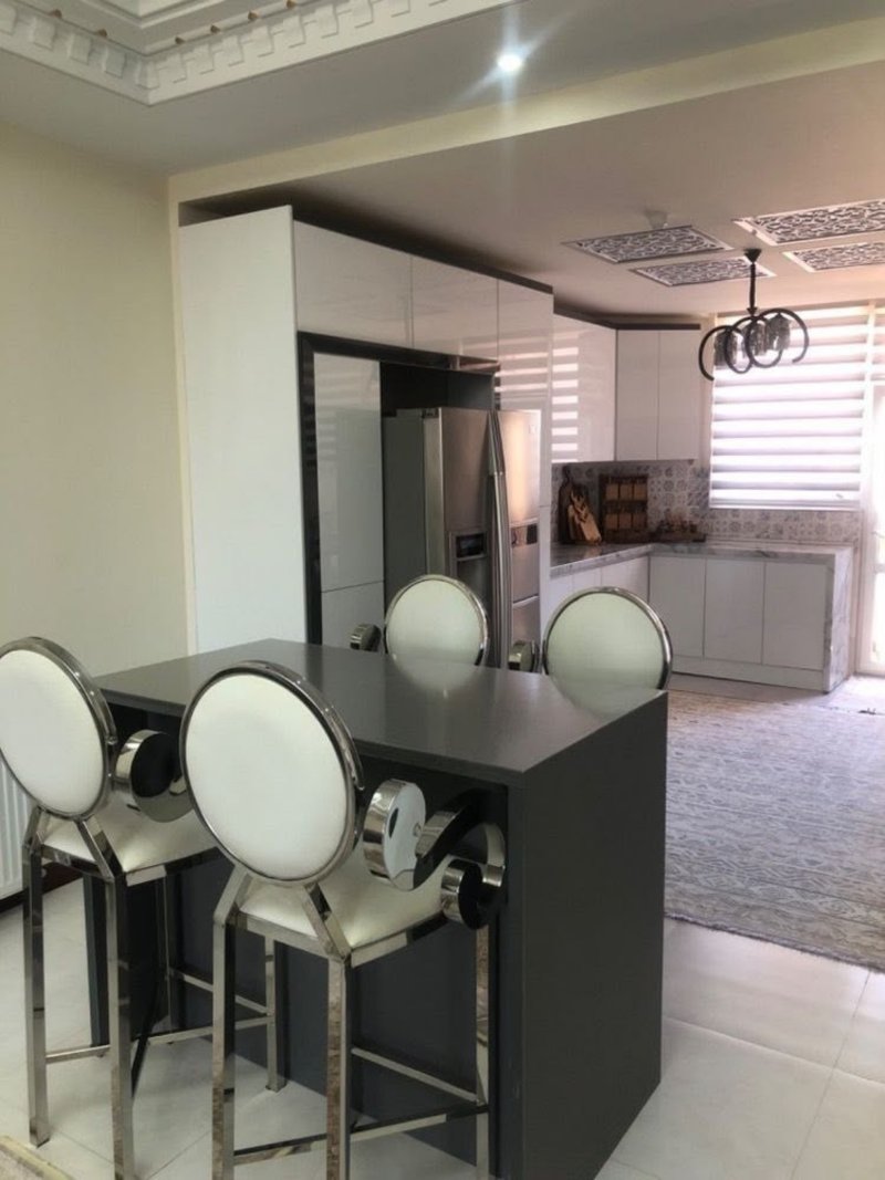 آپارتمان 149 متری سه خوابه در فاز 2 اندیشه15385546904