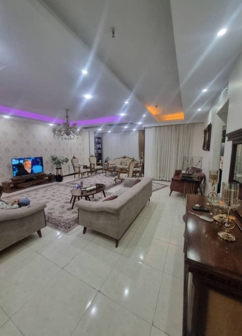 آپارتمان 140 متری سه خوابه در فاز 2 اندیشه15397047019