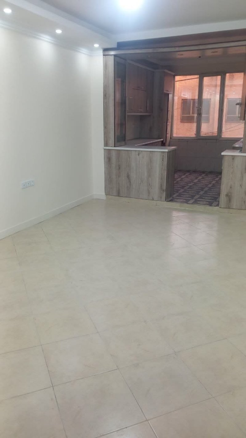 آپارتمان 68 متری دو خوابه در شادآباد تهران15410547157