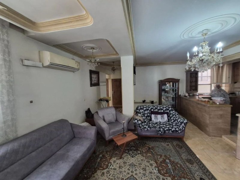 آپارتمان 82 متری دو خوابه در شادآباد تهران15420947277