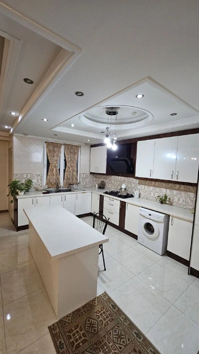 آپارتمان 130 متری سه خوابه در نیروی هوایی تهران15437647536