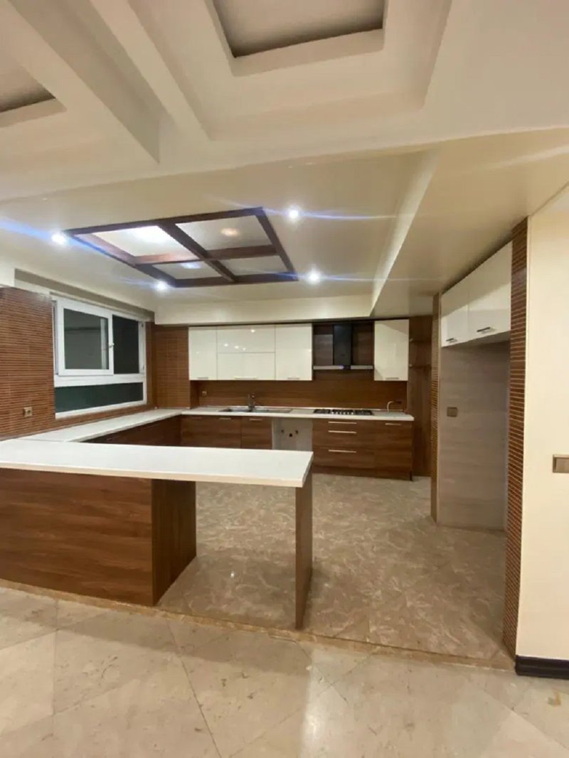 آپارتمان 200 متری سه خوابه در سعادت آباد تهران
