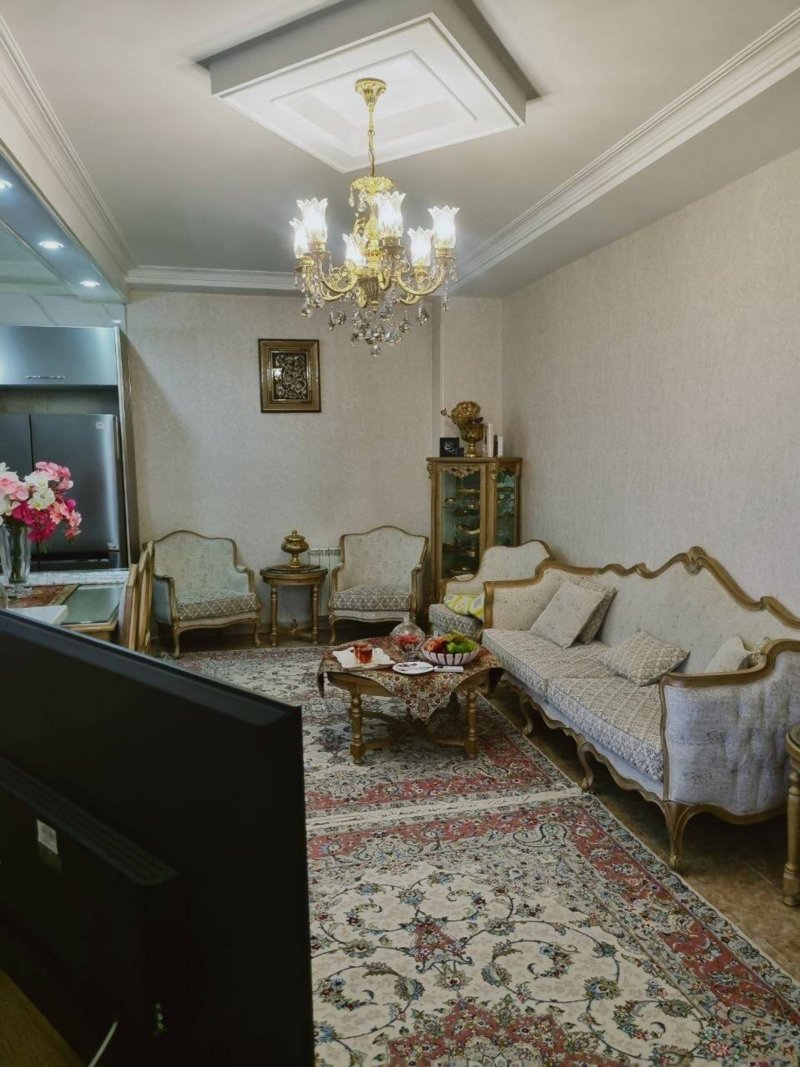 آپارتمان 68 متری دو خوابه در شادآباد تهران
