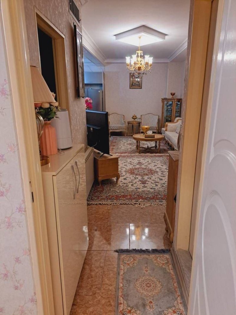 آپارتمان 68 متری دو خوابه در شادآباد تهران15471847927