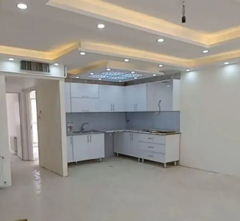 آپارتمان 83 متری دو خوابه در فاز 6 پرند