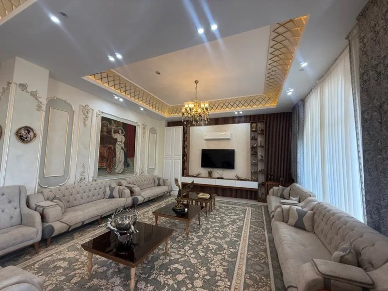 ویلا 1000 متری چهارخوابه در عظیمیه کرج15502548251