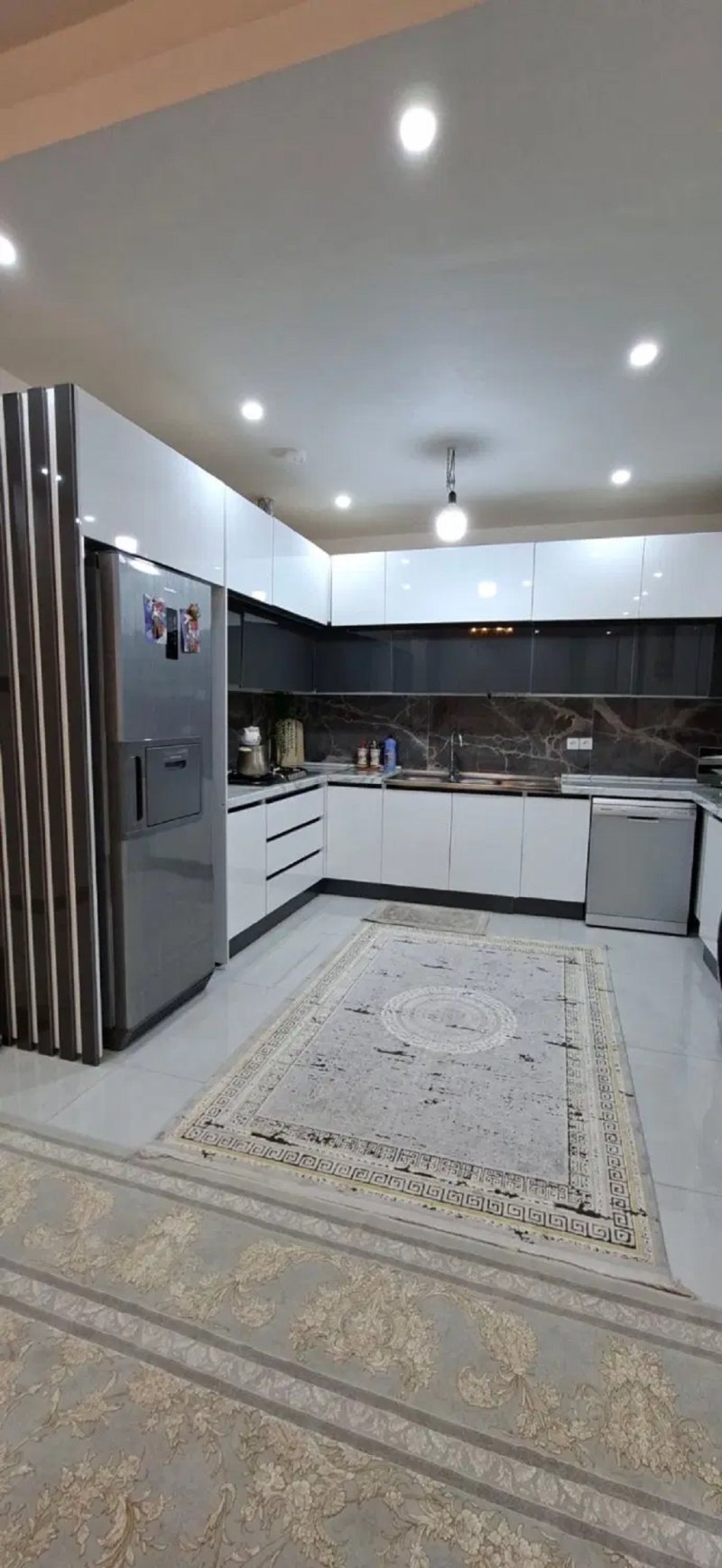 آپارتمان 97 متری دو خوابه در فاز 1 پرند15507348294