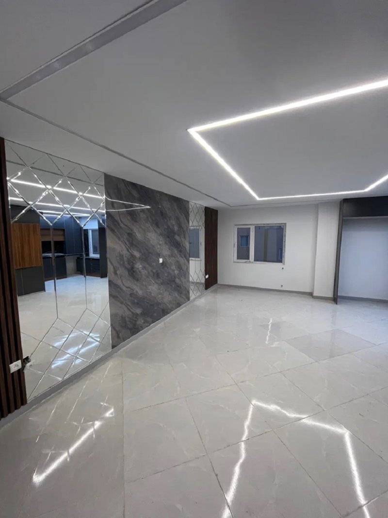 آپارتمان 100 متری دو خوابه در فاز 6 پرند15508848319