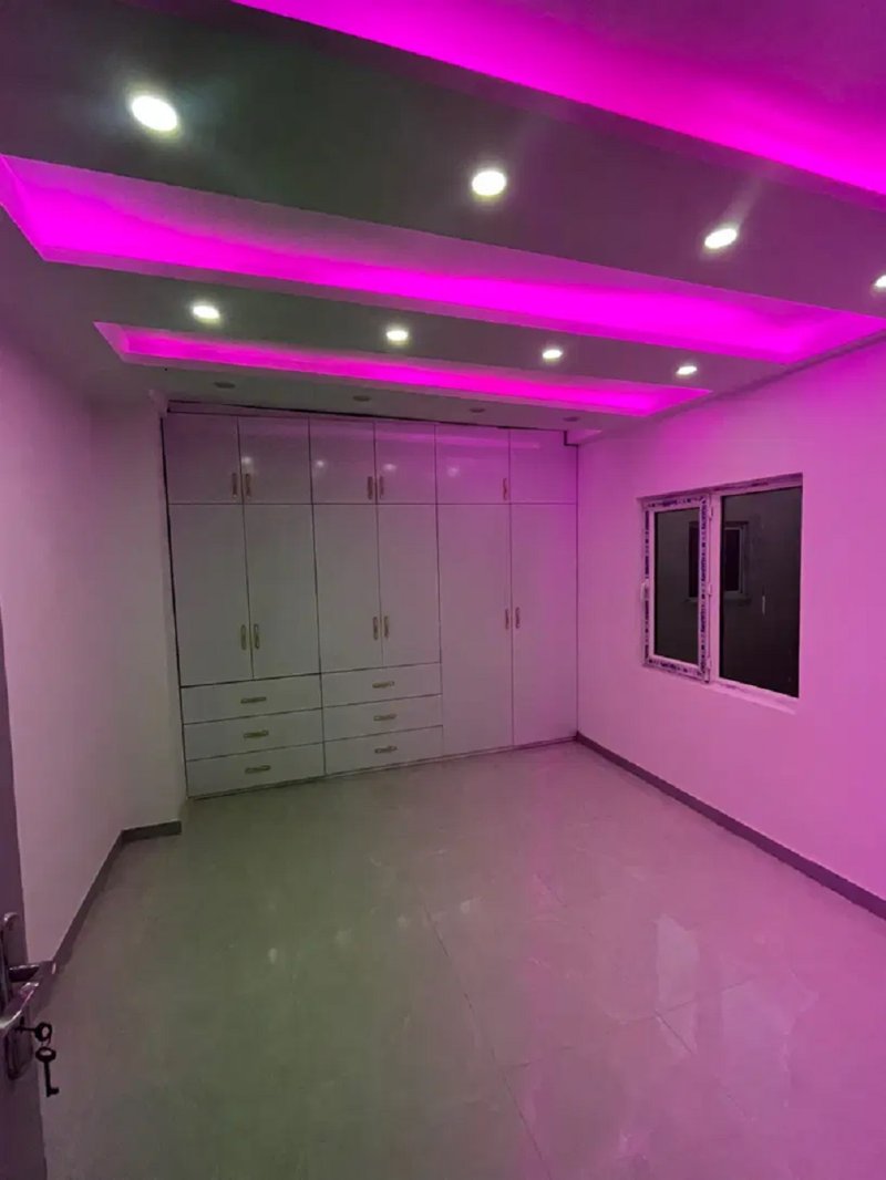 آپارتمان 100 متری دو خوابه در فاز 6 پرند15508848320