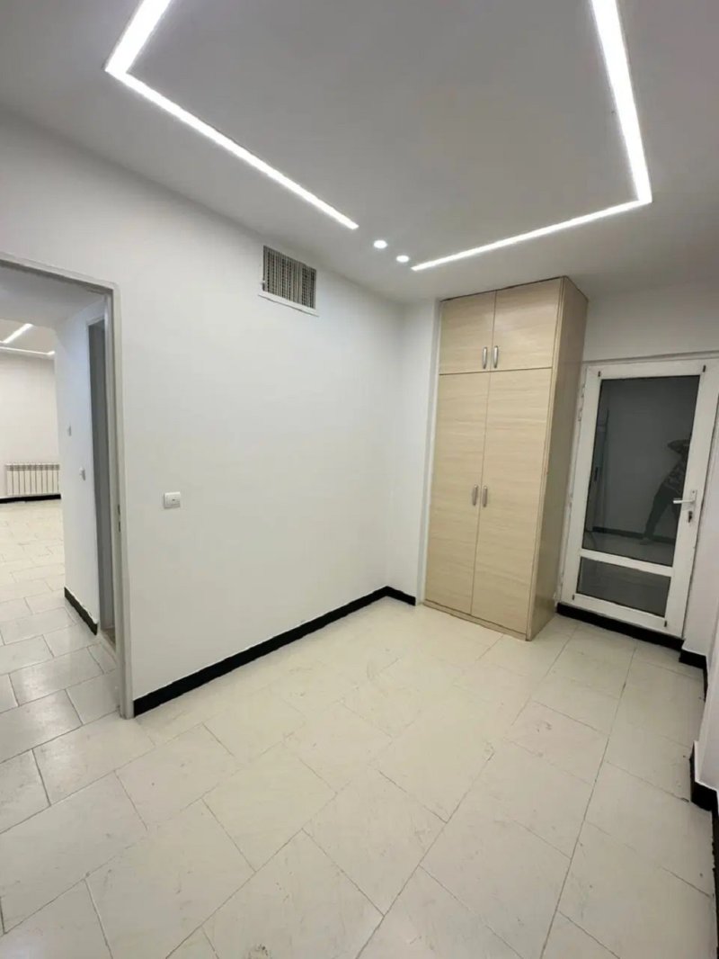 آپارتمان 95 متری دو خوابه در فاز 6 پرند15508948323