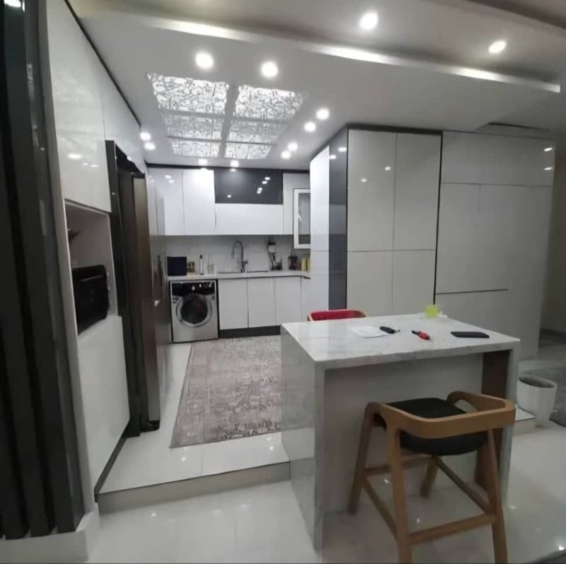 آپارتمان 80 متری دو خوابه در فاز 2 اندیشه15519448431