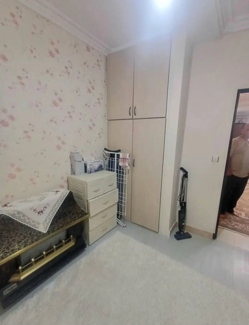 آپارتمان 80 متری دو خوابه در میدان شهرداری رشت15524948476