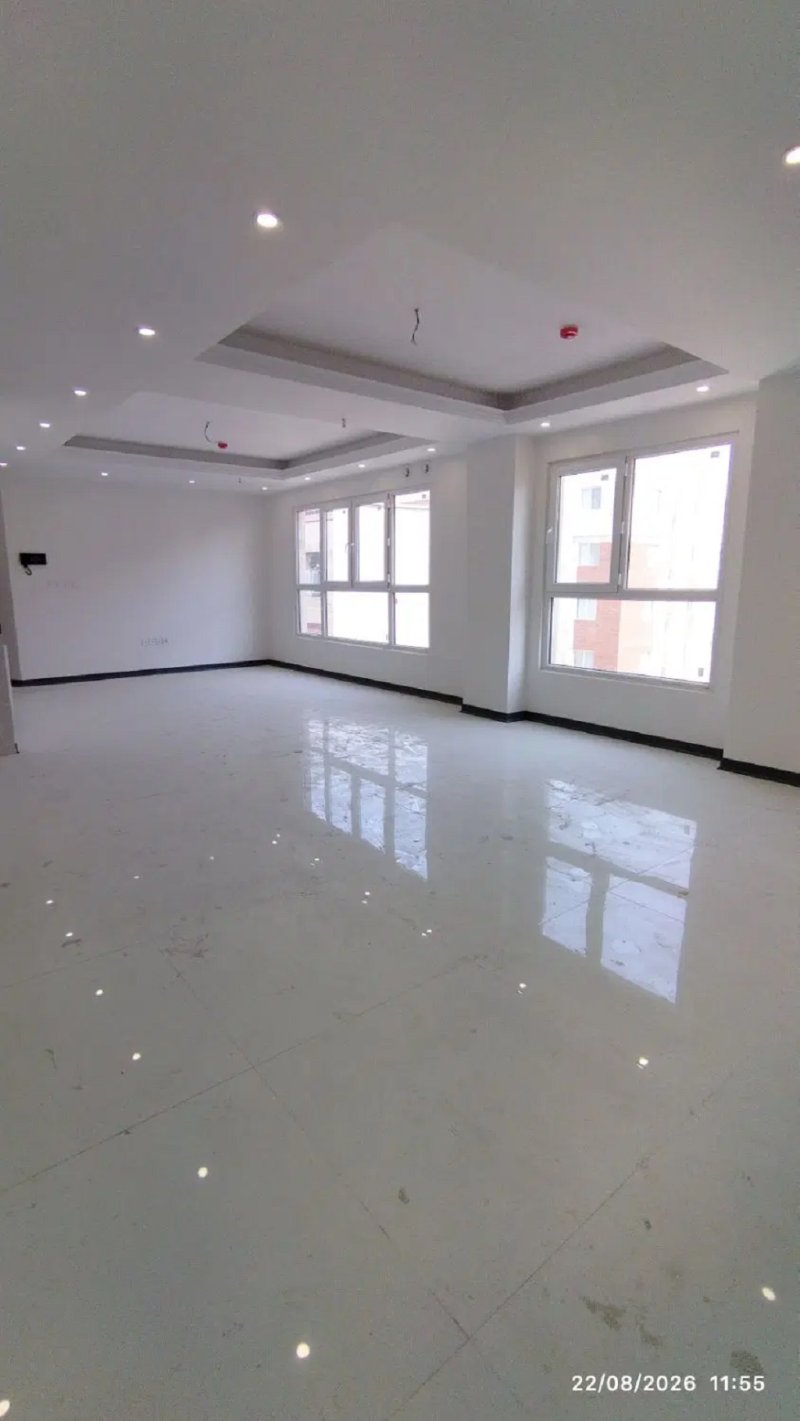آپارتمان 106 متری دو خوابه در پیروزی تهران15540748636