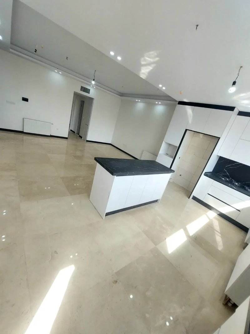 آپارتمان 94 متری دو خوابه در پونک تهران15551848702