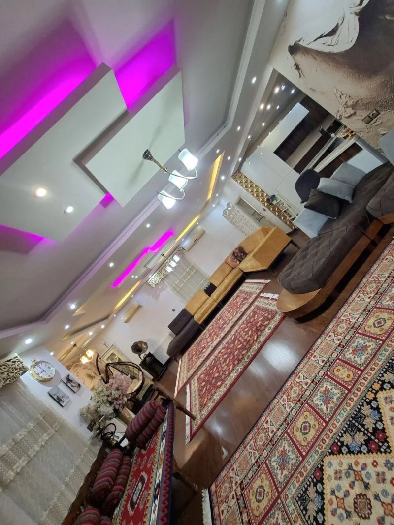 ویلا 370 متری سه خوابه در خیابان ساری قائم شهر15568848837