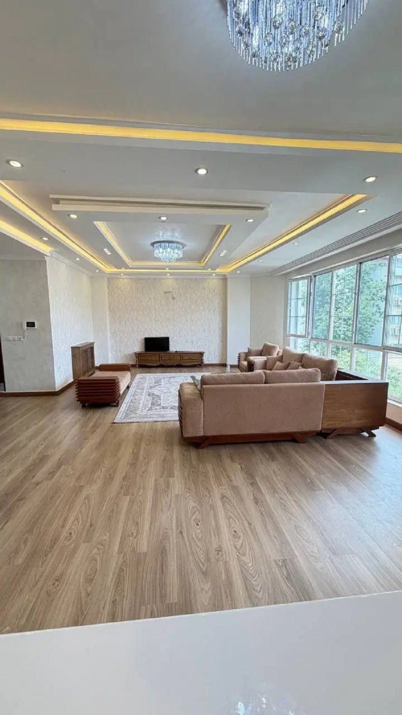 آپارتمان 153 متری سه خوابه در سعدی رشت15570148855