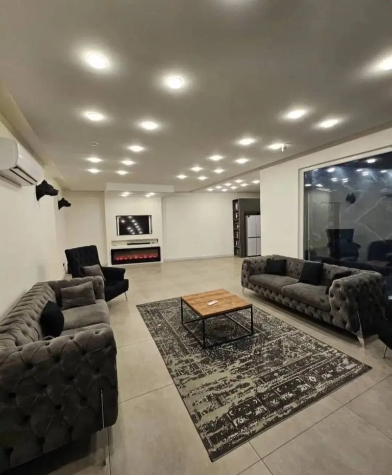 ویلا 300 متری دو خوابه در باغستان کرج15572648878