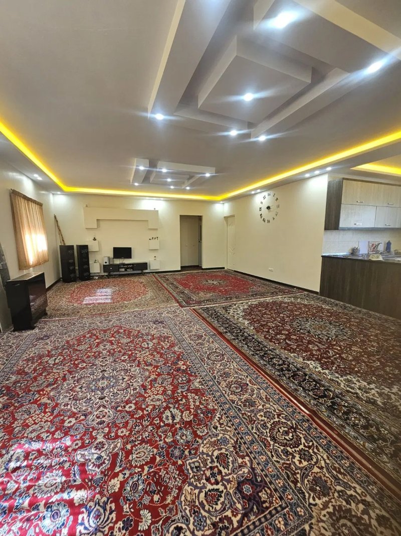ویلا 700 متری سه خوابه در گوهردشت کرج15572848882