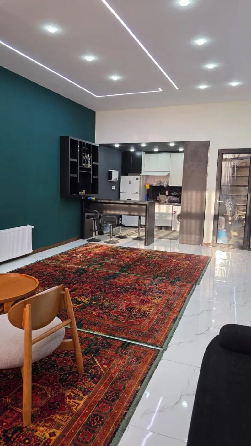 ویلا 250 متری دو خوابه در مهرشهر کرج15573448892