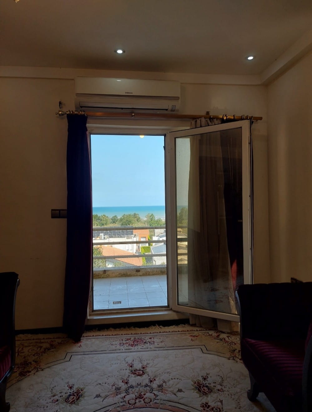 آپارتمان 90 متری دو خوابه در قصر دریا محمود آباد15576948977