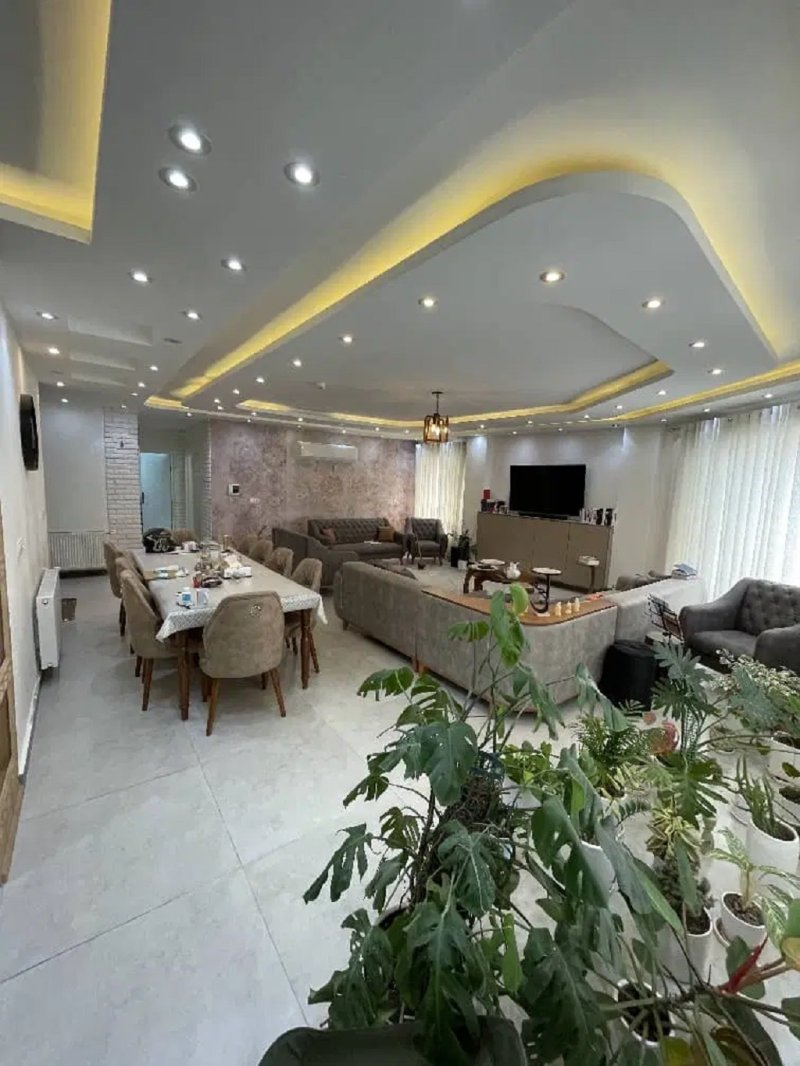 آپارتمان 150 متری سه خوابه در خیابان هراز آمل15588849088