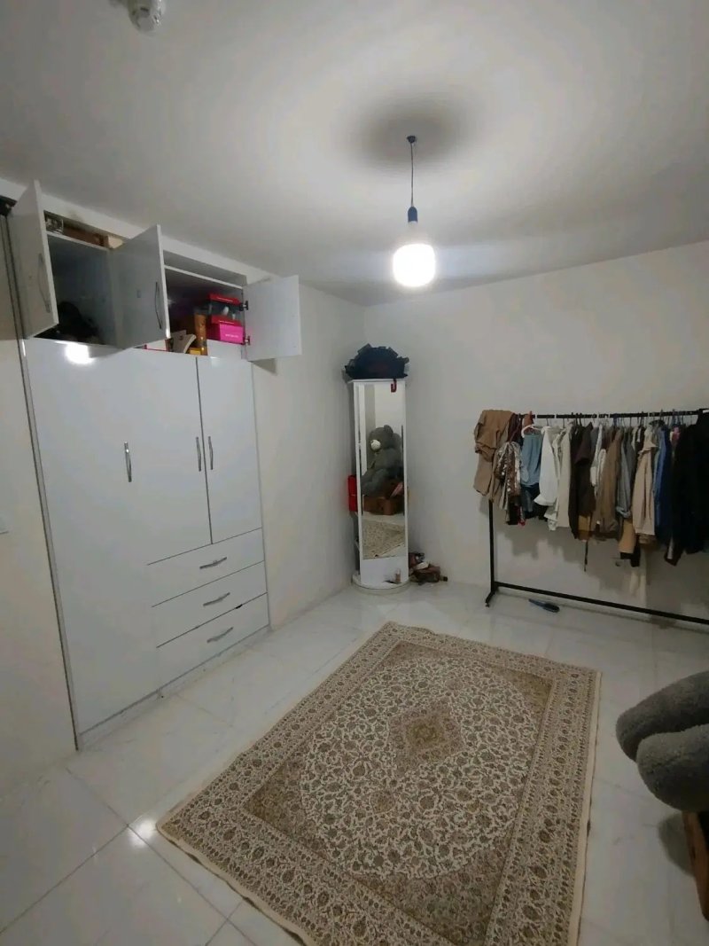 آپارتمان 138 متری سه خوابه در خیابان ماهان اسلام شهر15596349122