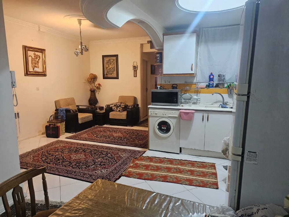 آپارتمان 90 متری دو خوابه در فاطمی تهران15607449272