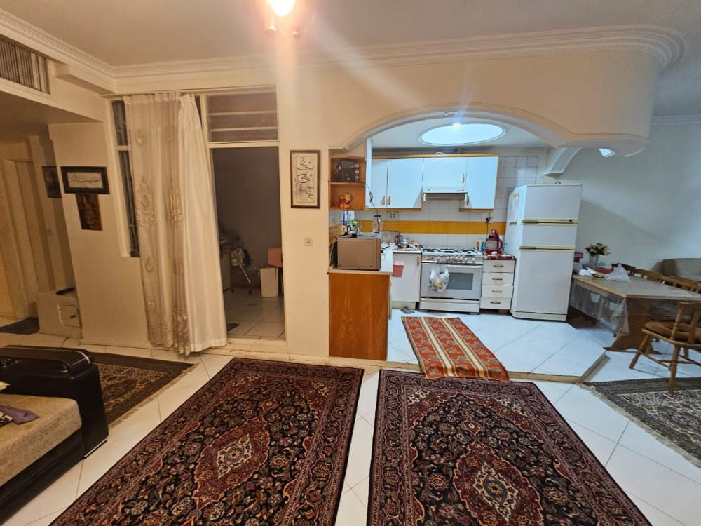 آپارتمان 90 متری دو خوابه در فاطمی تهران15607449273