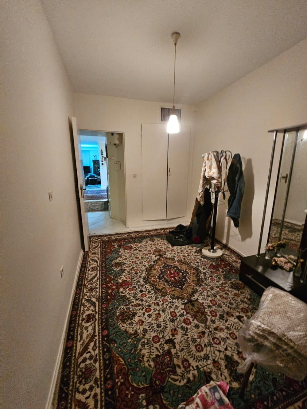 آپارتمان 90 متری دو خوابه در فاطمی تهران15607449277