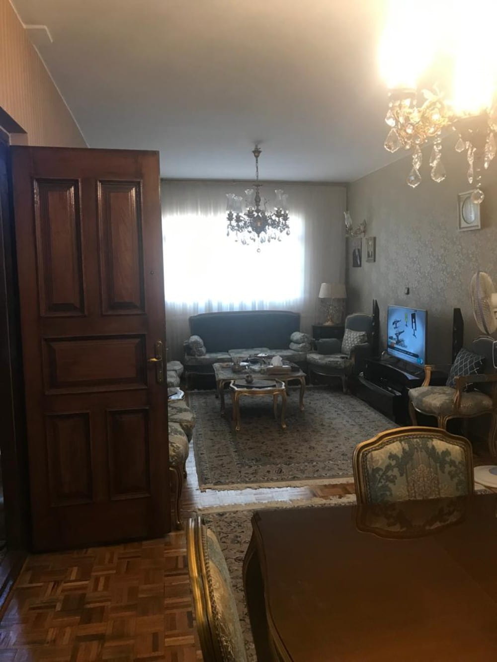 آپارتمان 70 متری دو خوابه در فاطمی تهران15613849354