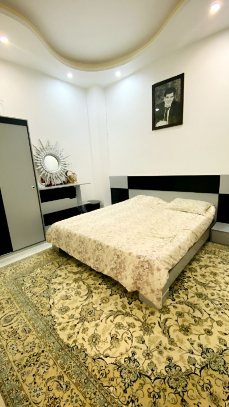 خانه 370 متری سه خوابه در خیابان صحرا یزد124594495