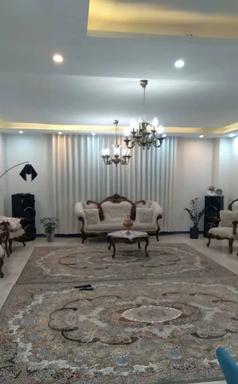 آپارتمان 97 متری دو خوابه در فاز ۸ پردیس15648249709