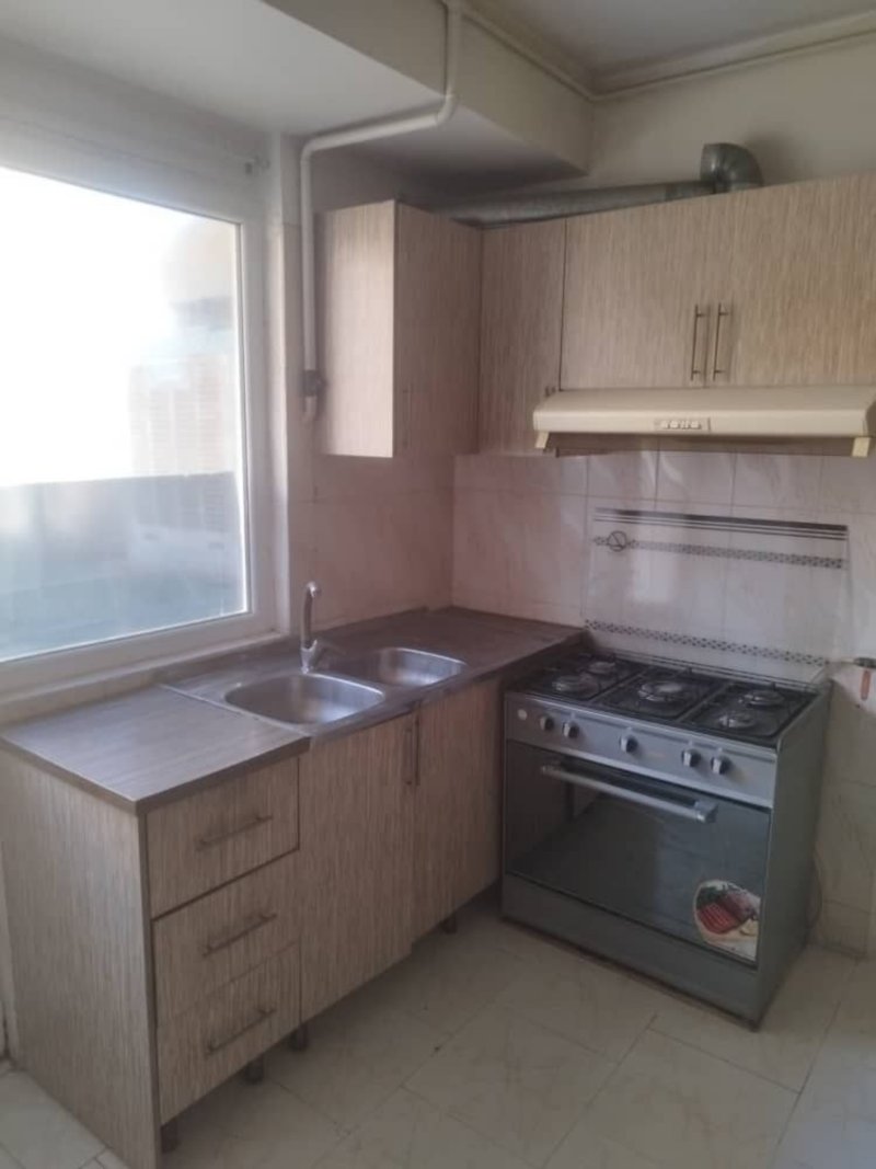 آپارتمان 75 متری دو خوابه در فاز 4 پرند15659649835