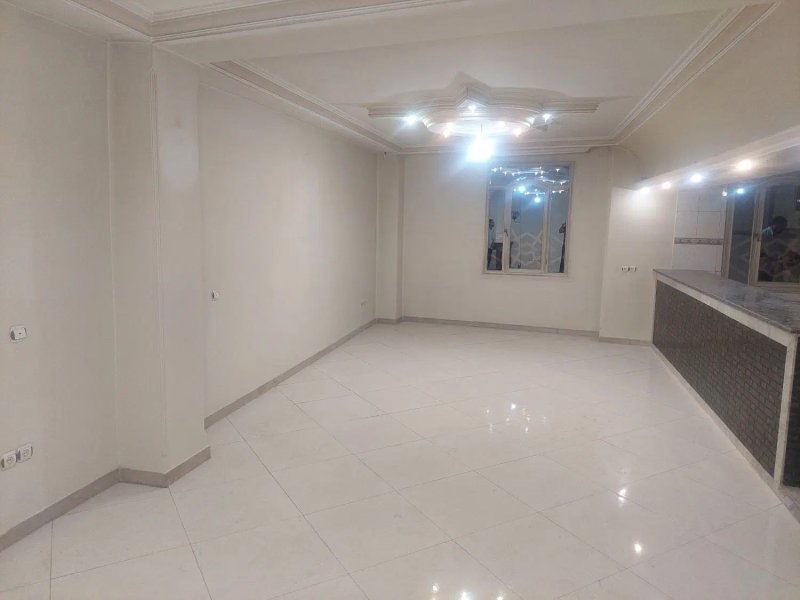 آپارتمان 100 متری دو خوابه در قلمستان کرج15682750194