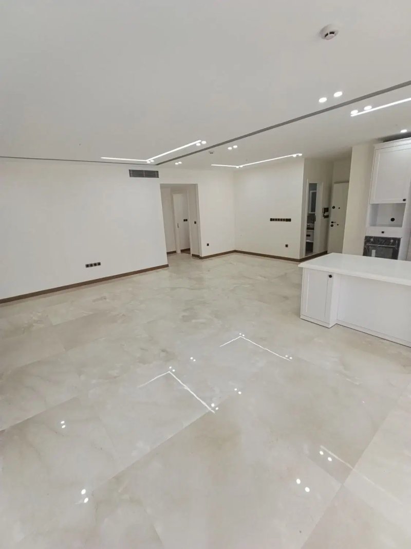 آپارتمان 90 متری دو خوابه در نبردشمالی تهران15686050209
