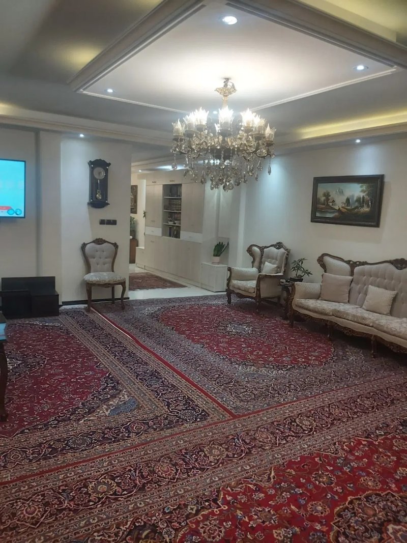 آپارتمان 160 متری سه خوابه در زاهد گیلانی تهران