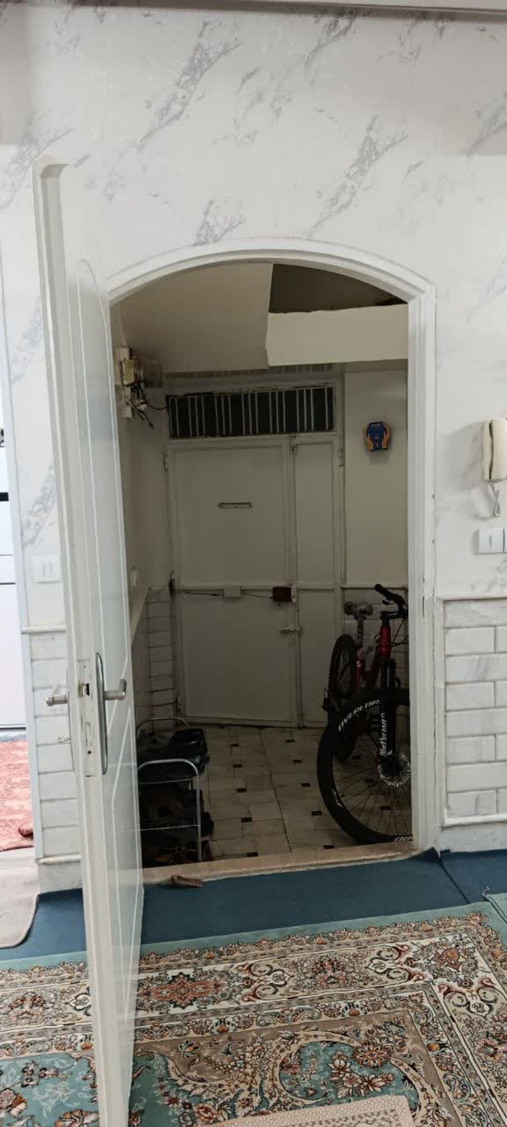 خانه 95 متری یک خوابه در بلوار 15 خرداد قم15716550651