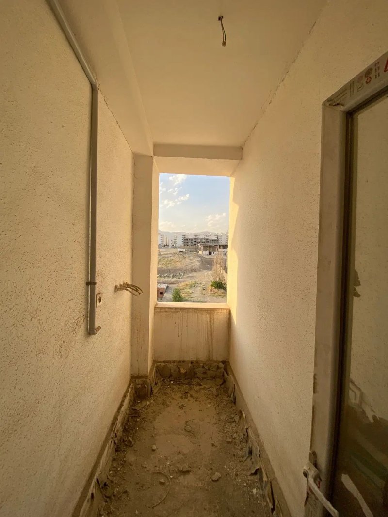 آپارتمان 98 متری دو خوابه در فاز ۸ پردیس15727550796