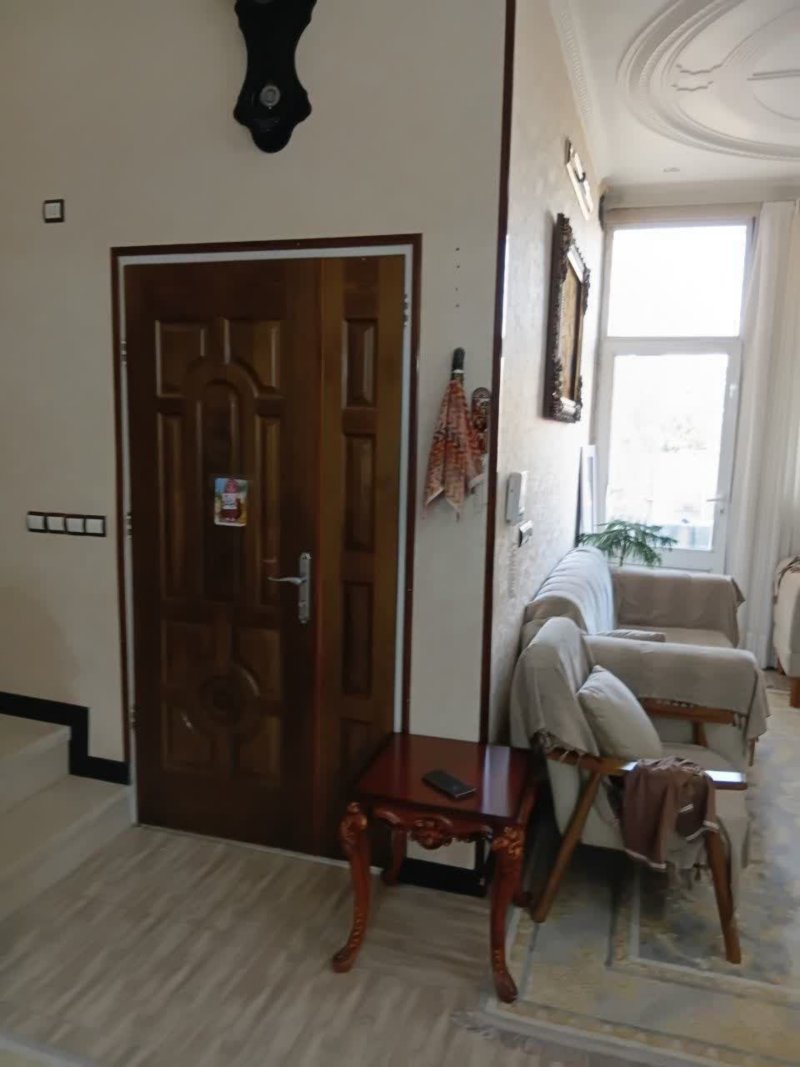 خانه 120 متری پنج خوابه در میدان امام علی یزد15760951071