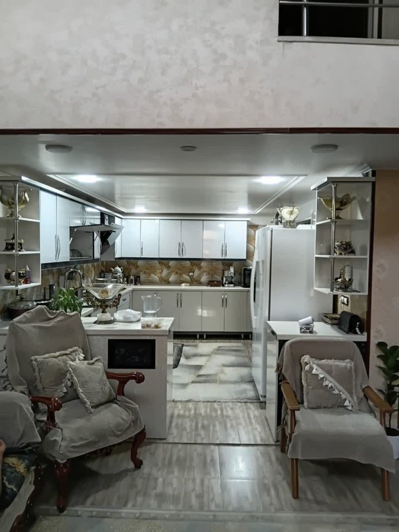 خانه 120 متری پنج خوابه در میدان امام علی یزد15760951073