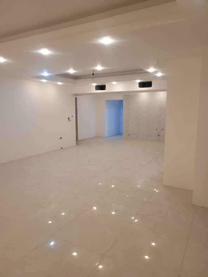 آپارتمان 152 متری سه خوابه در فاز 2 اندیشه