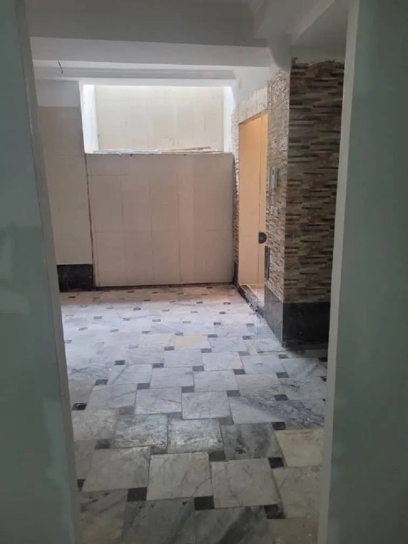 تجاری 150 متری در شهرک صدف اندیشه15829652219