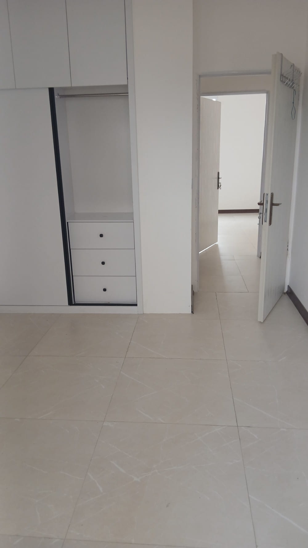 آپارتمان 120 متری دو خوابه در بلوار خزر ساری15839852954