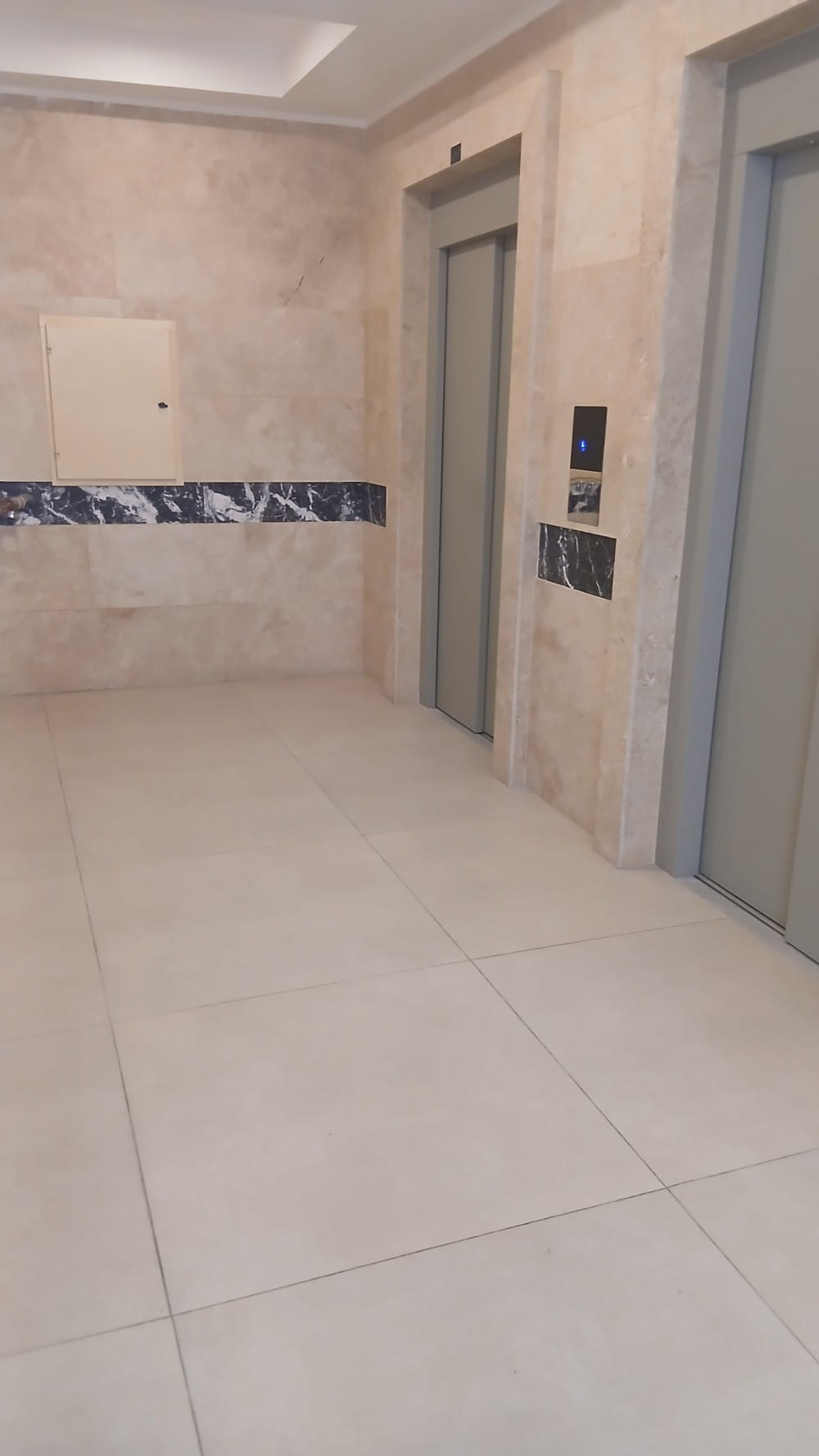 آپارتمان 120 متری دو خوابه در بلوار خزر ساری15839852955
