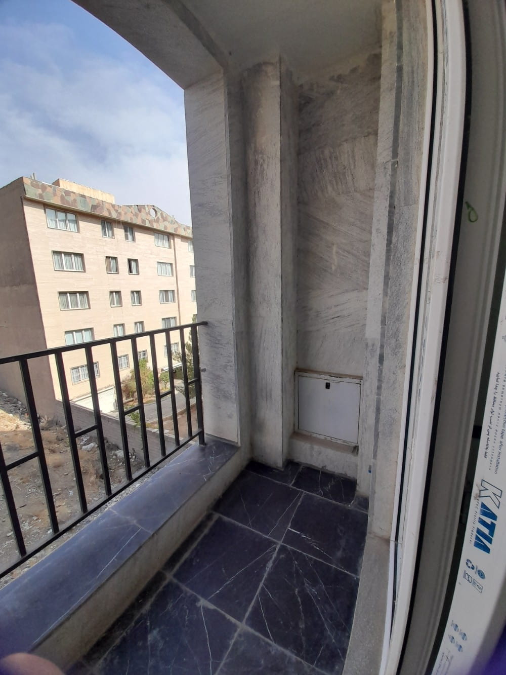 آپارتمان 150 متری سه خوابه در فاز 1 پردیس15867053094