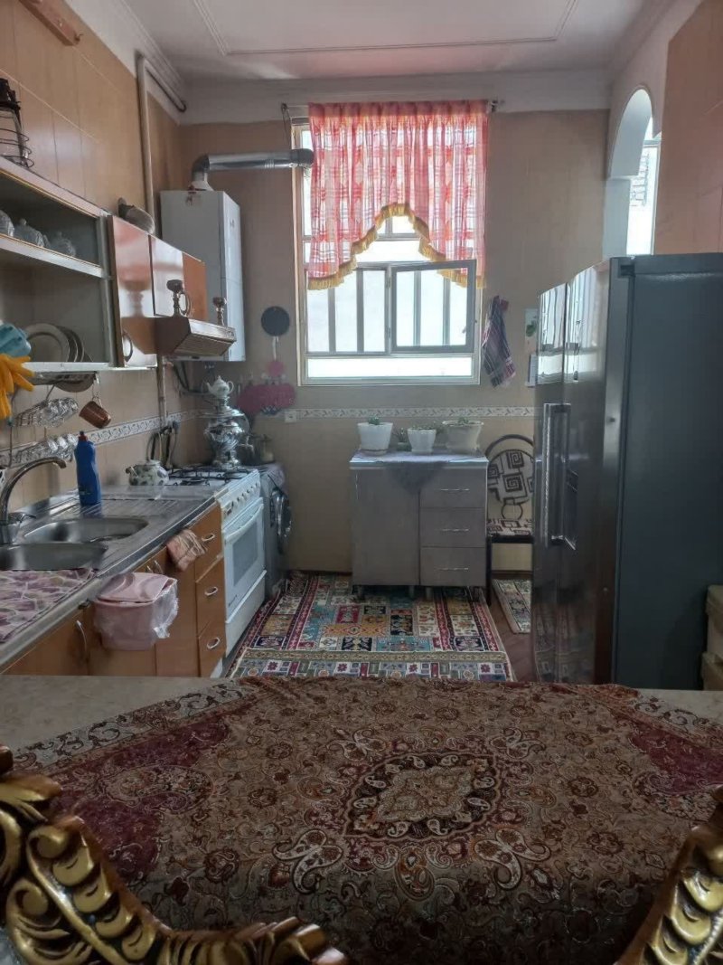 خانه 100 متری پنج خوابه در بلوار استقلال یزد15874953232