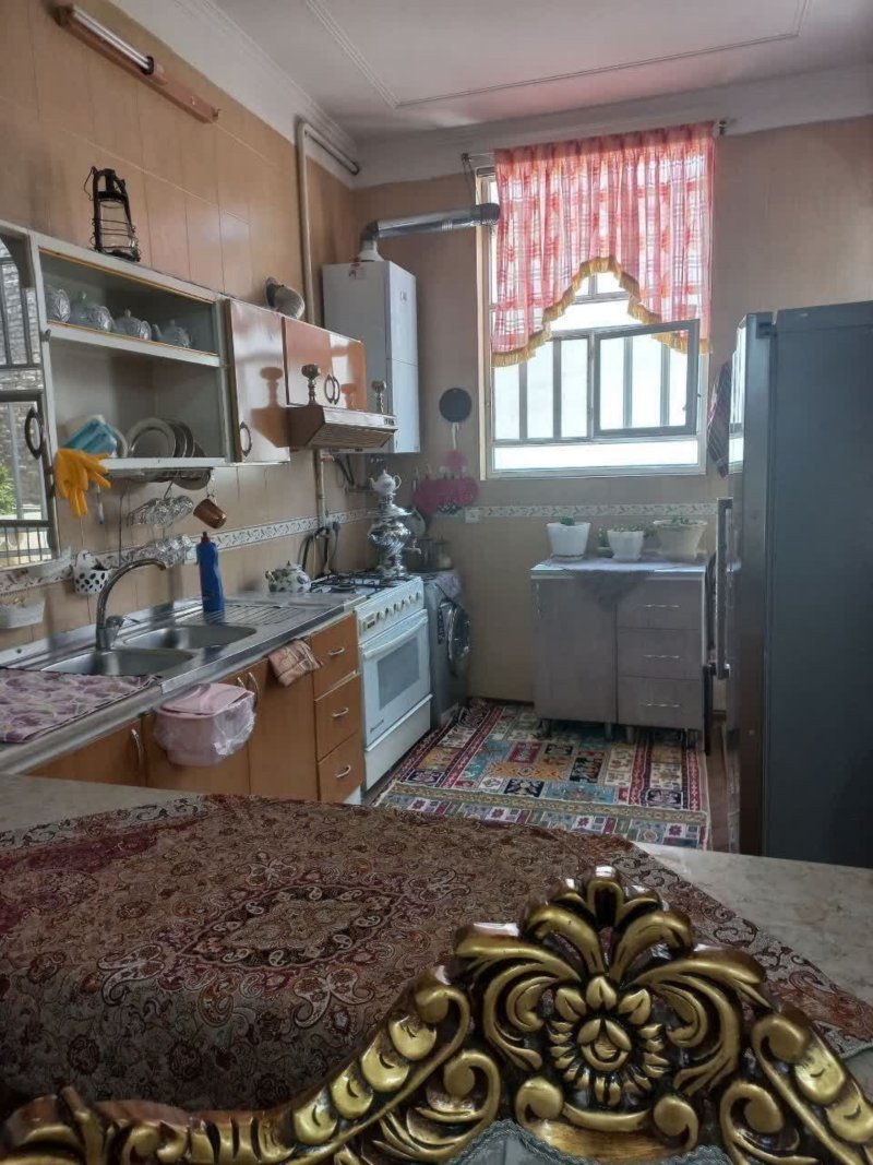 خانه 100 متری پنج خوابه در بلوار استقلال یزد15874953233