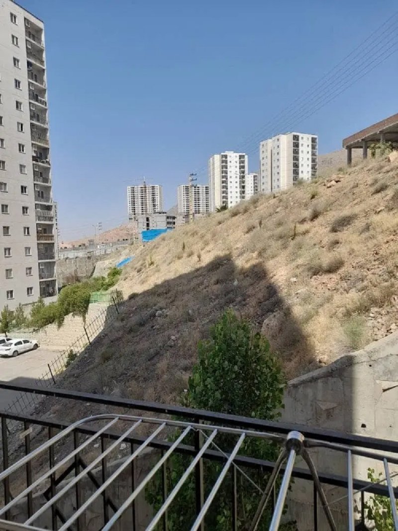 آپارتمان 87 متری دو خوابه در فاز 11 پردیس15893753693
