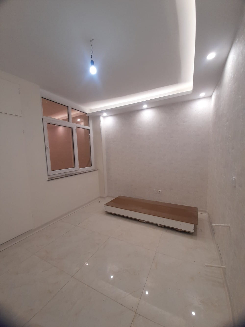 آپارتمان 95 متری دو خوابه در فاز 1 پردیس15905253913