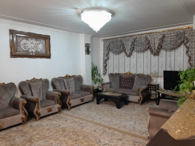 آپارتمان 96 متری دو خوابه در آزادشهر یزد